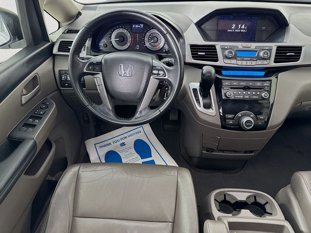 Used 2013 Silver Honda EX-L image 28
