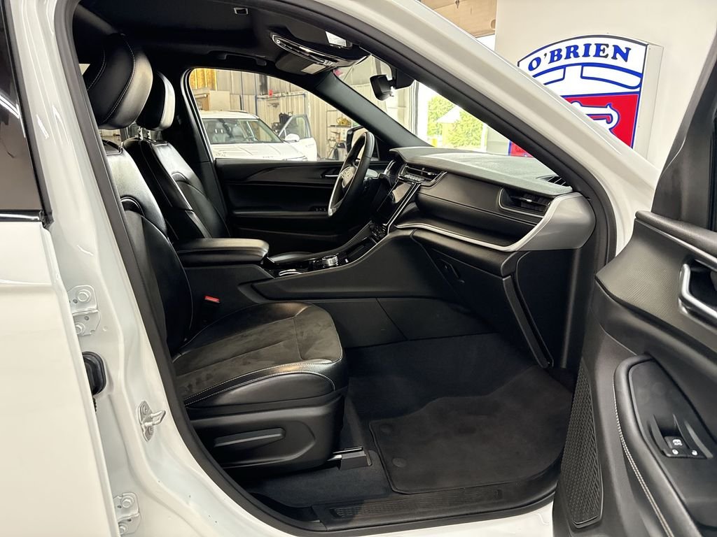 Used 2023 Bright White Clearcoat Jeep Altitude image 18