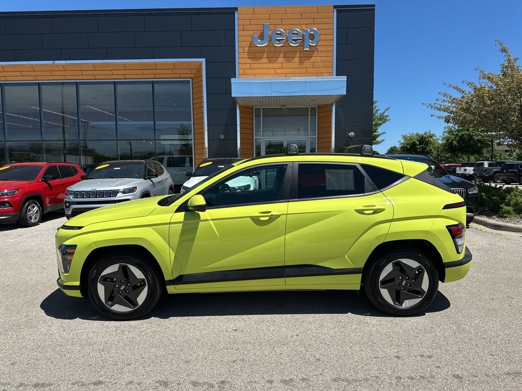Used 2024 Yellow Hyundai SEL image 10