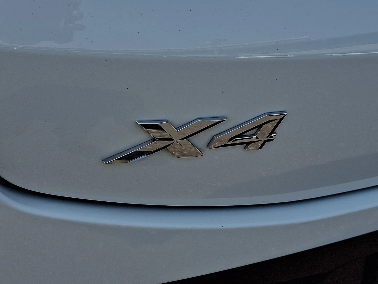Used 2025 Alpine White BMW xDrive30i image 30