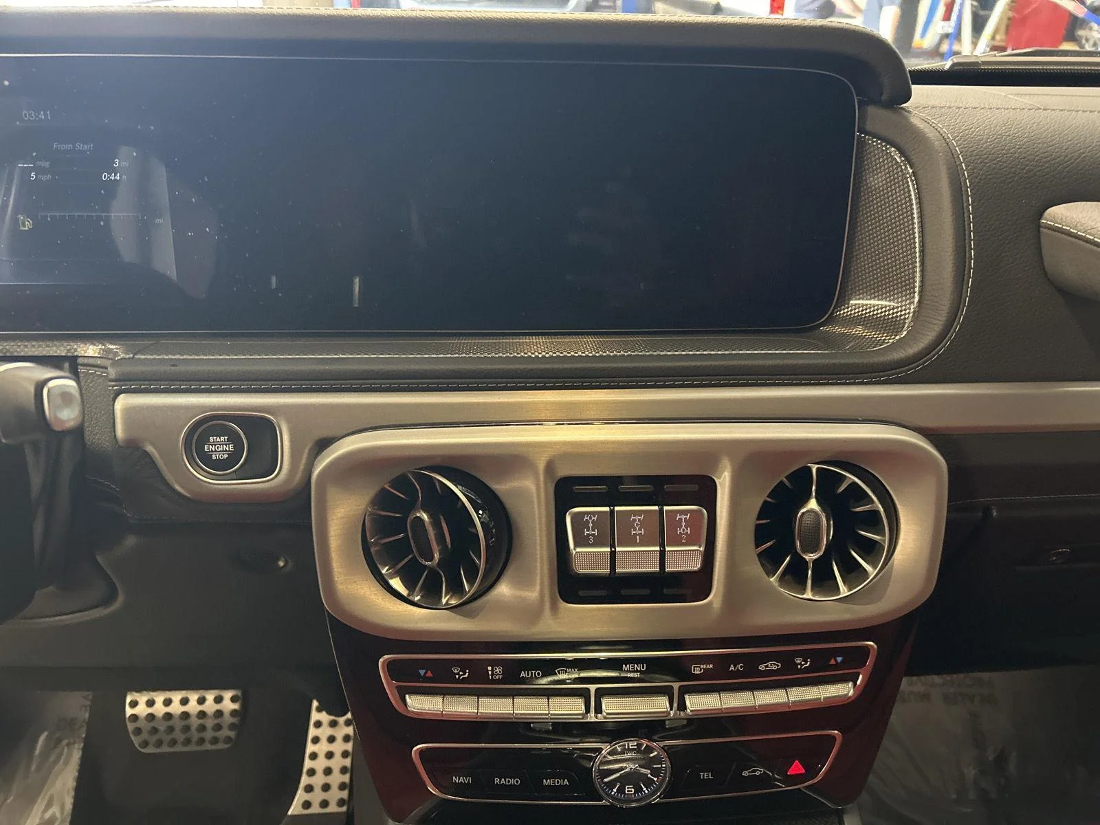 Certified Used 2024 MANUFAKTUR Night Black Magno Mercedes-Benz AMG® G 63 image 15