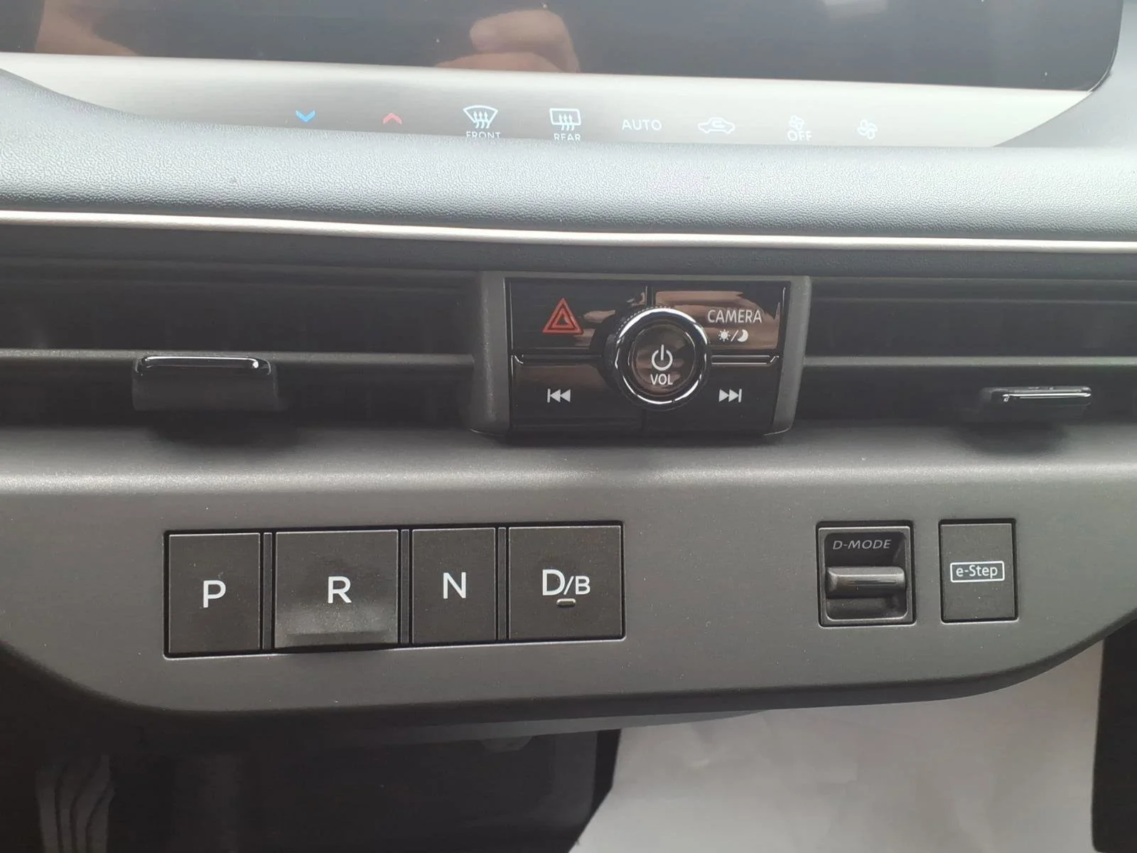 New 2026 Deep Ocean Blue Pearl Nissan S+ image 11