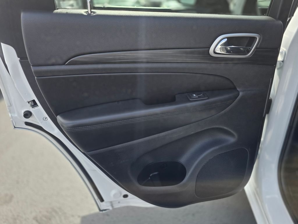 2019 Jeep Grand Cherokee Altitude - Photo 20