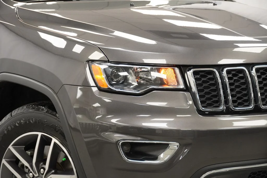 Used 2021 Gray Jeep Limited image 7