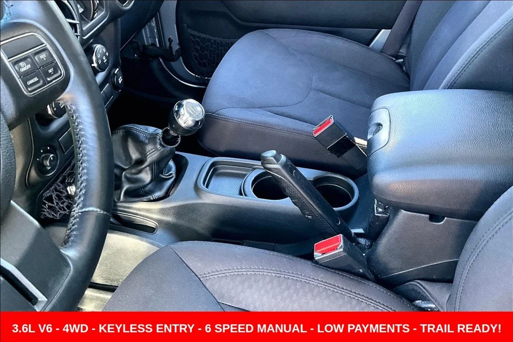 Used 2017 Silver Jeep Unlimited Sport image 21