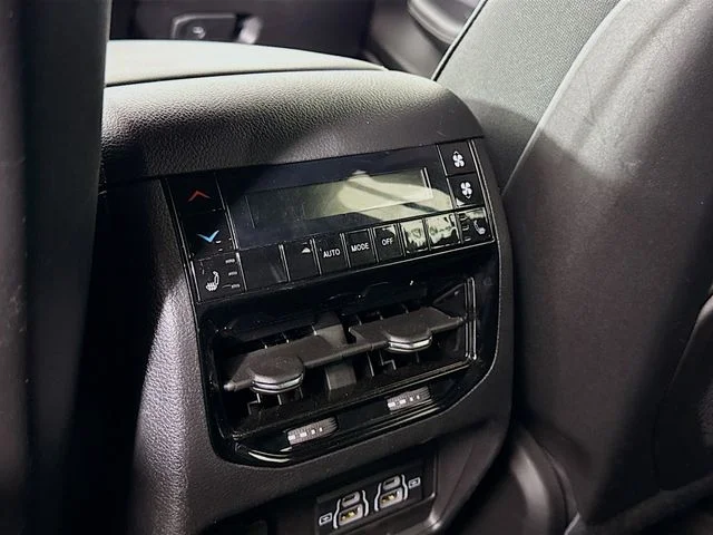 Used 2025 White Jeep Limited image 26