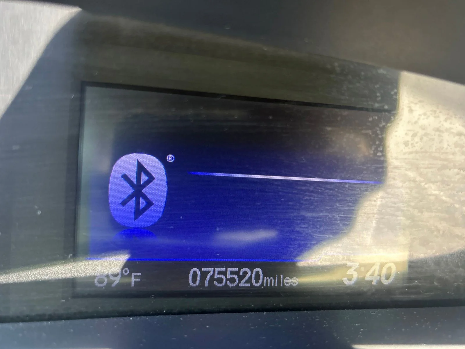 Used 2014 Alabaster Silver Metallic Honda LX image 8