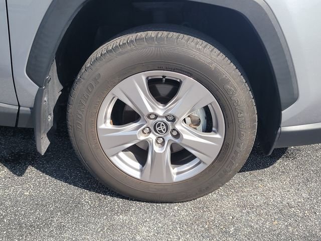 Used 2025 Silver Toyota XLE image 7
