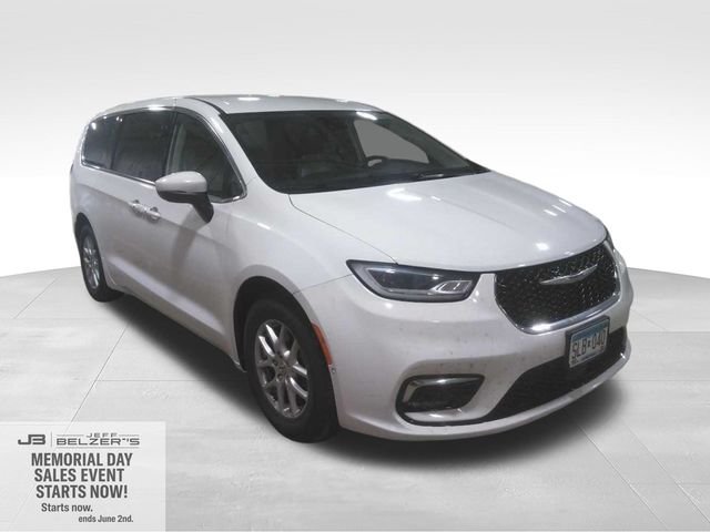 2023 Chrysler Pacifica's photo