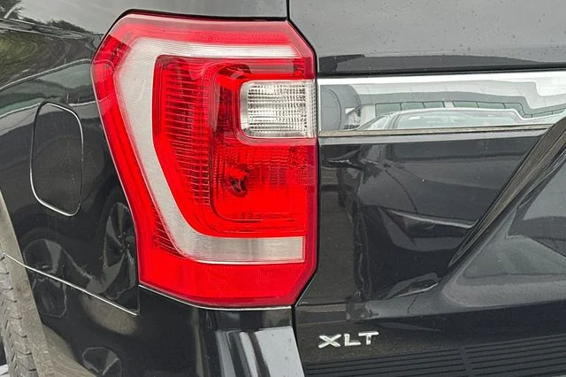 Used 2020 Black Ford XLT image 6