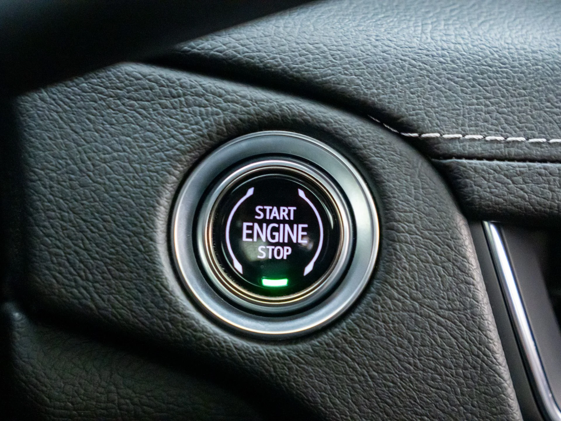 Used 2025 Black Cadillac V-Series image 25