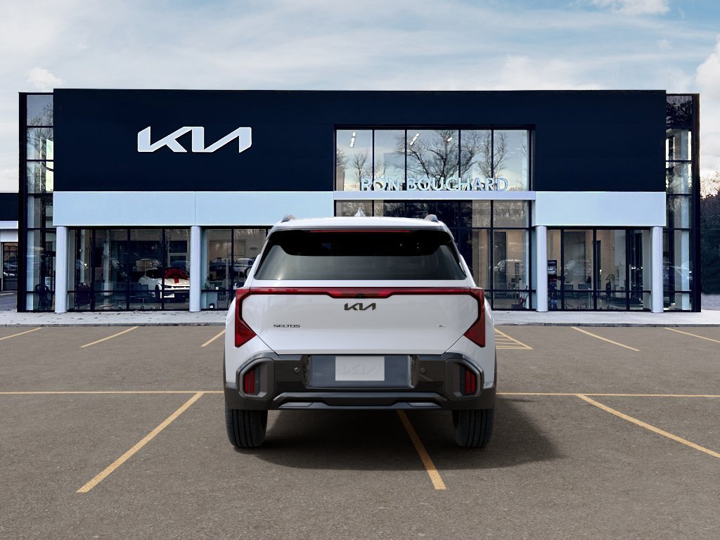 New 2027 Snow White Pearl Kia X-Line S image 5