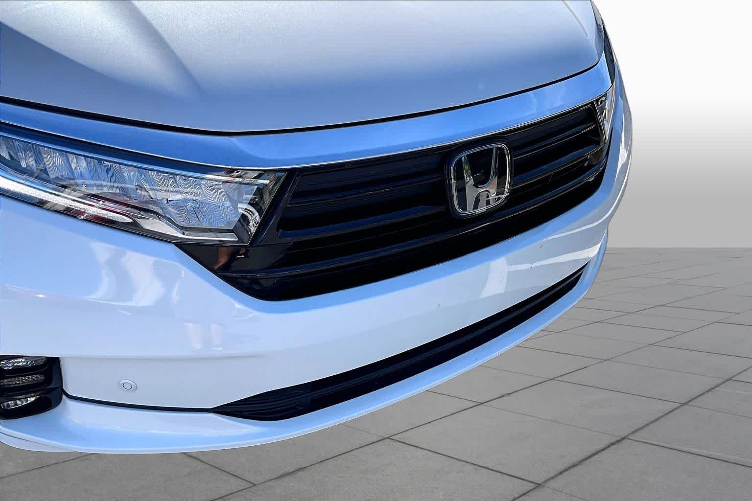 2024 Honda Odyssey Touring - Photo 30