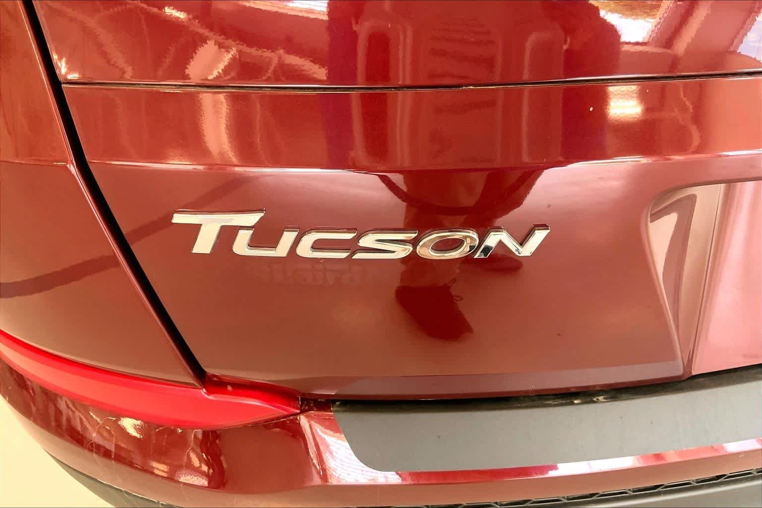 Used 2017 Ruby Wine Hyundai SE Plus image 33
