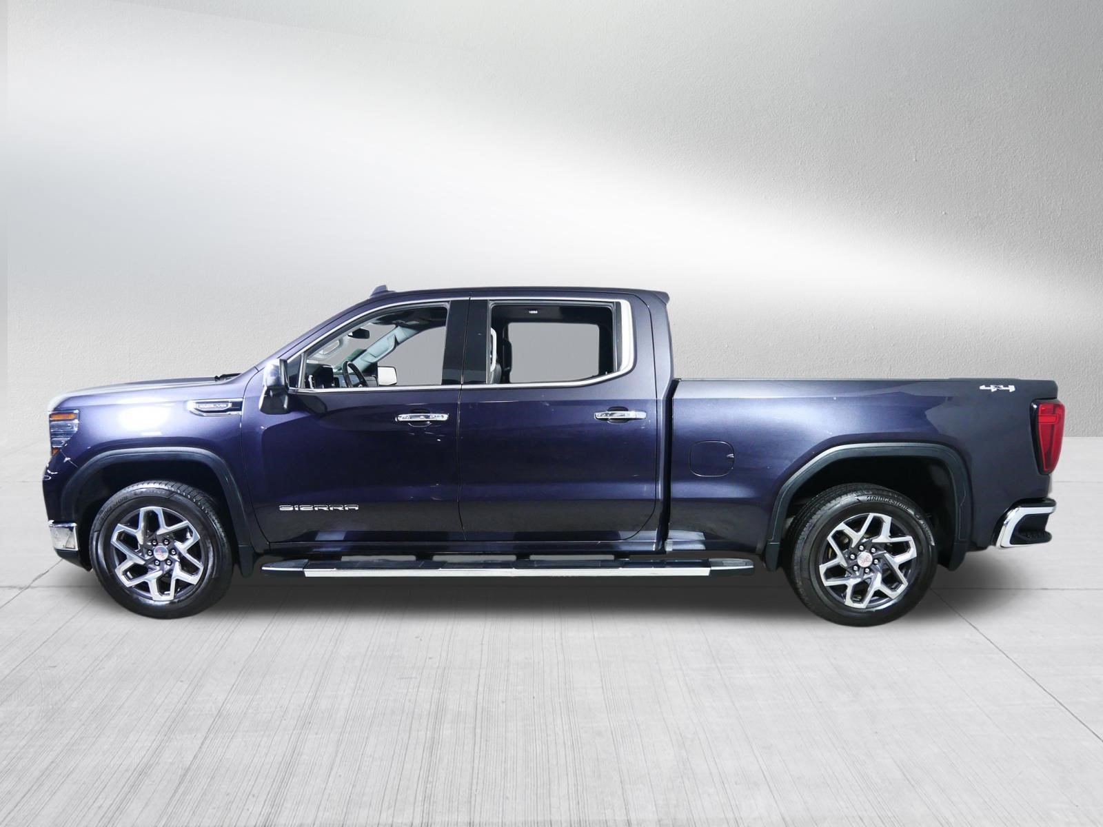 Used 2023 Titanium Rush Metallic GMC SLT image 4