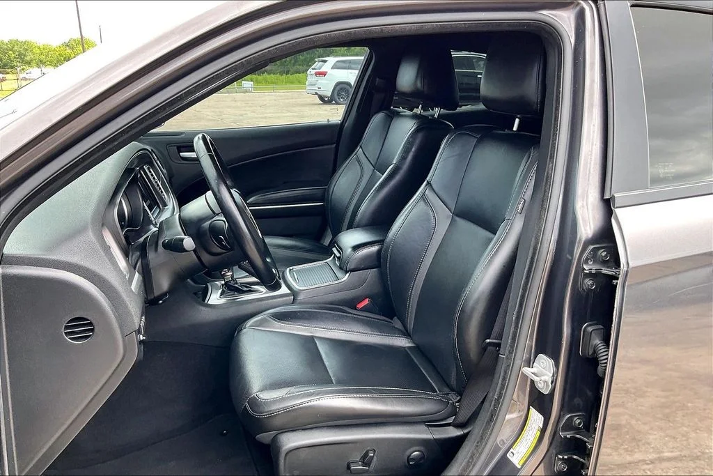 Certified Used 2022 Gray Dodge SXT image 17