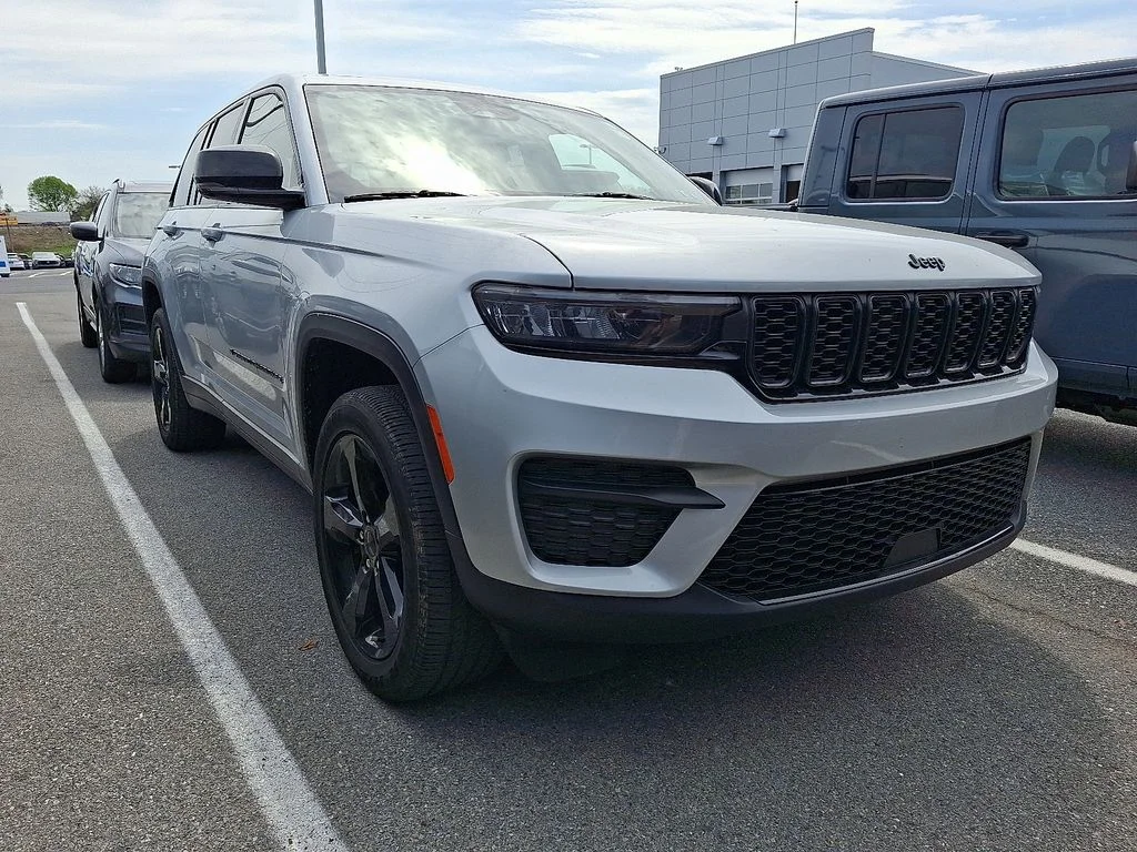 2023 Jeep Grand Cherokee