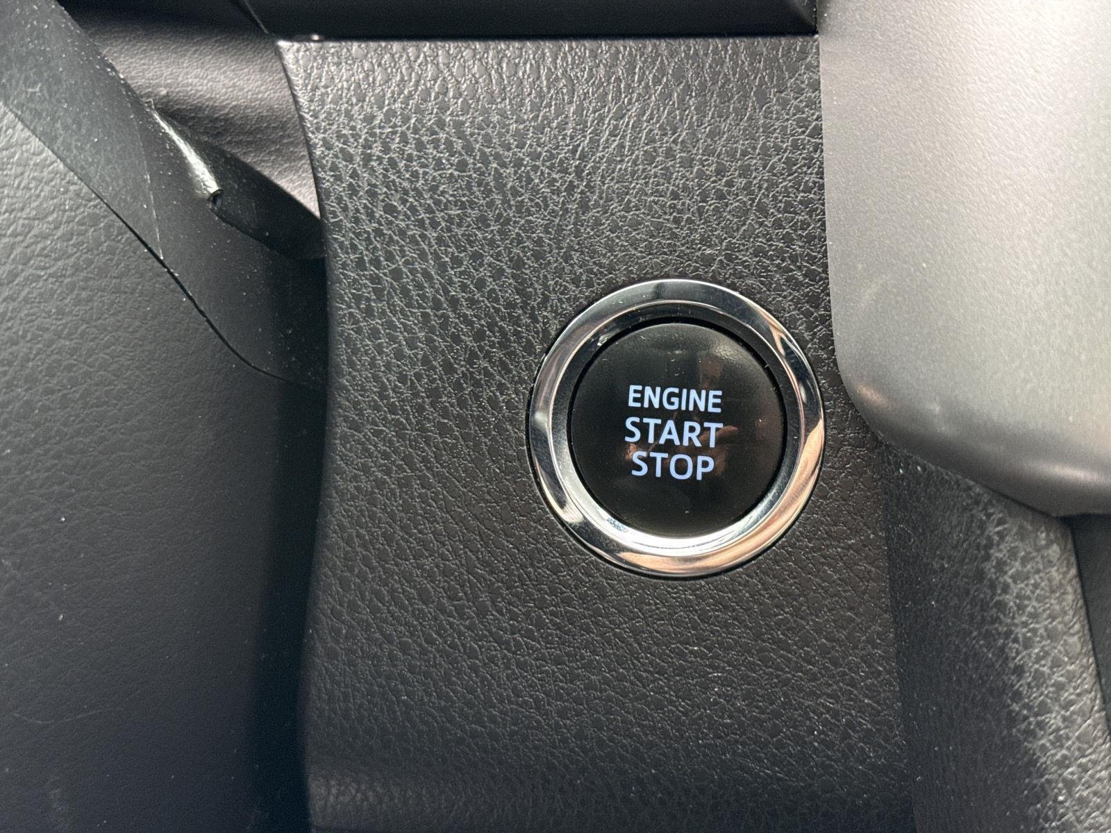 Used 2019 Midnight Black Metallic Toyota SE image 16