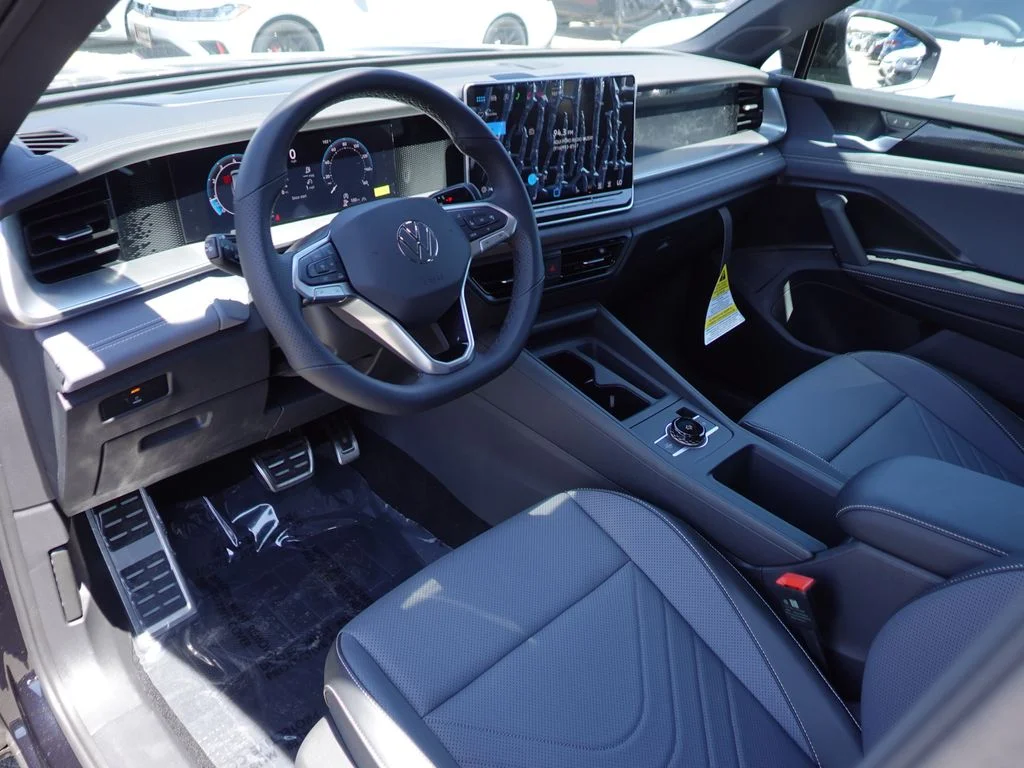 New 2026 Deep Black Pearl Volkswagen 2.0T SE R-Line Black image 12