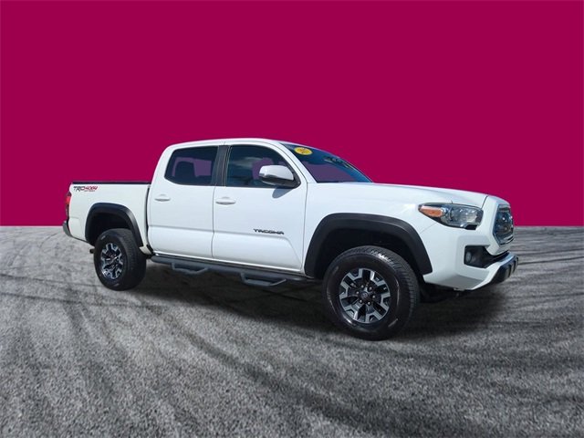 2017 Toyota Tacoma TRD photo 2