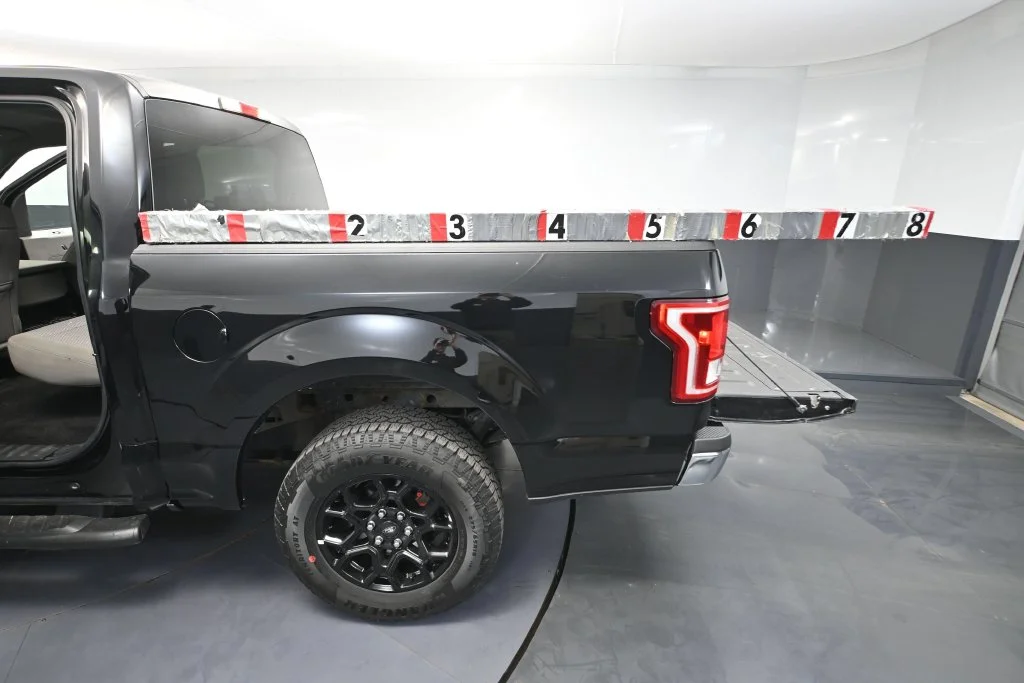 Used 2017 Black Ford XLT image 29