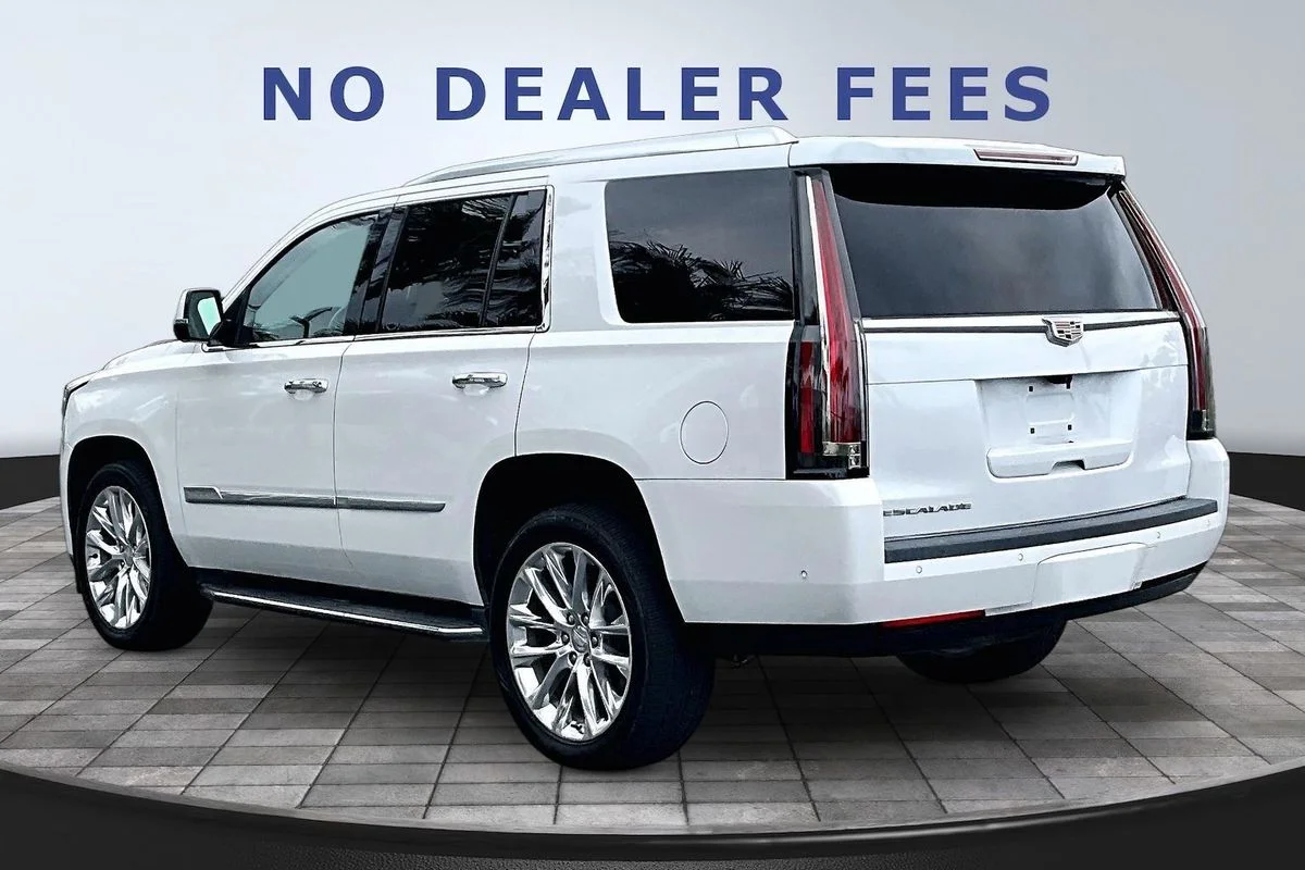 Used 2020 White Cadillac Luxury image 4