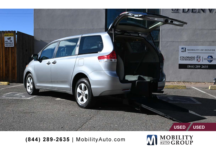 2011 Toyota Sienna Base