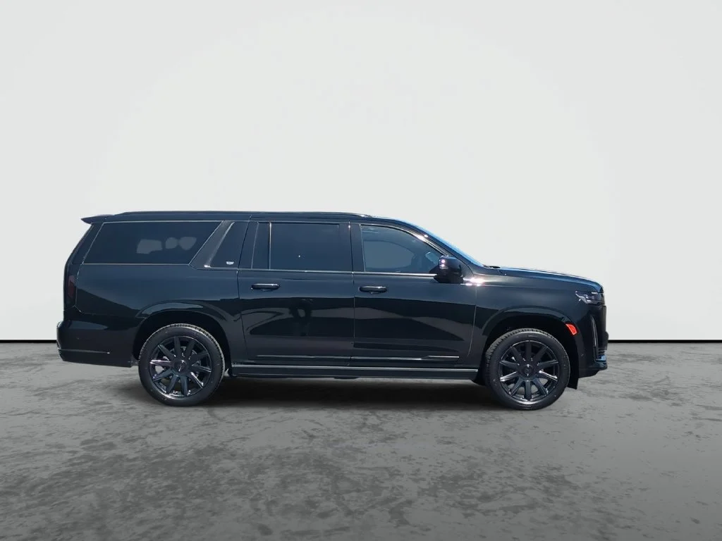 Certified Used 2023 Black Raven Cadillac Premium Luxury Platinum image 9