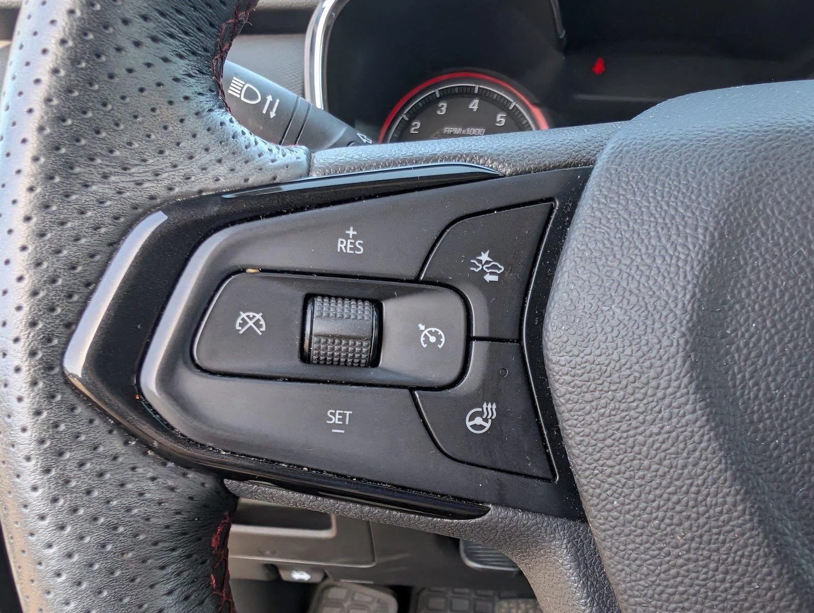 Used 2022 MOSAIC BLACK METALLIC Chevrolet RS image 26