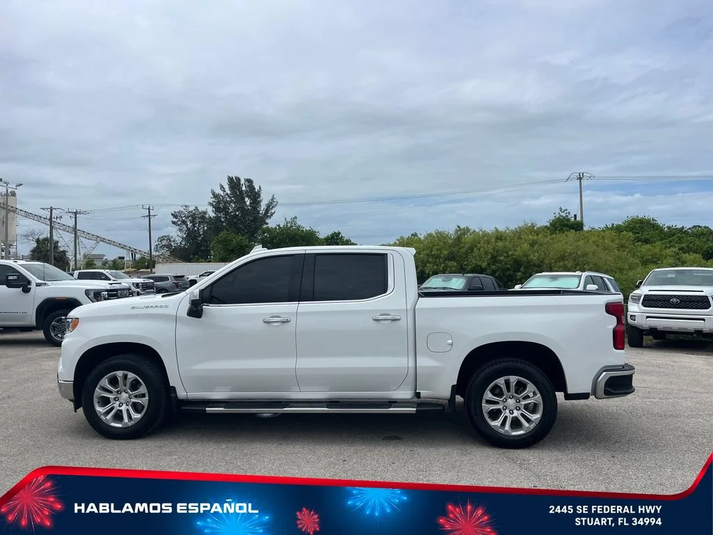 Used 2024 Summit White Chevrolet LTZ image 4