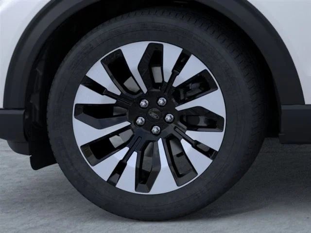 New 2026 White Ford Platinum image 19