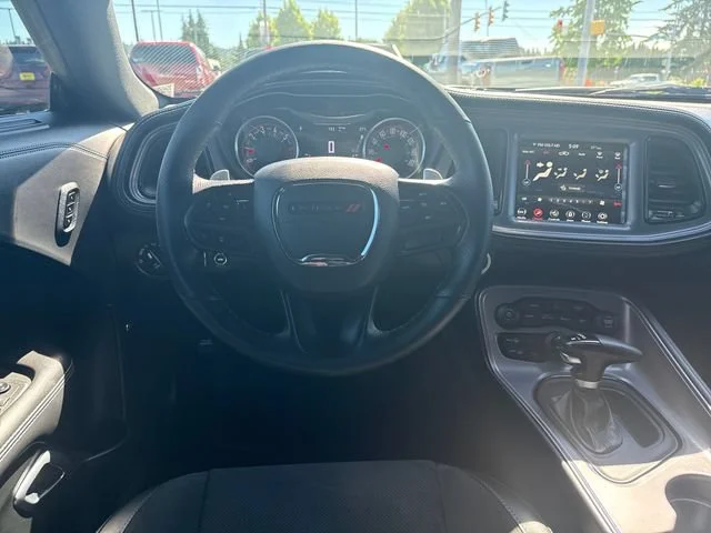 Used 2023 Granite Pearlcoat Dodge R/T image 17