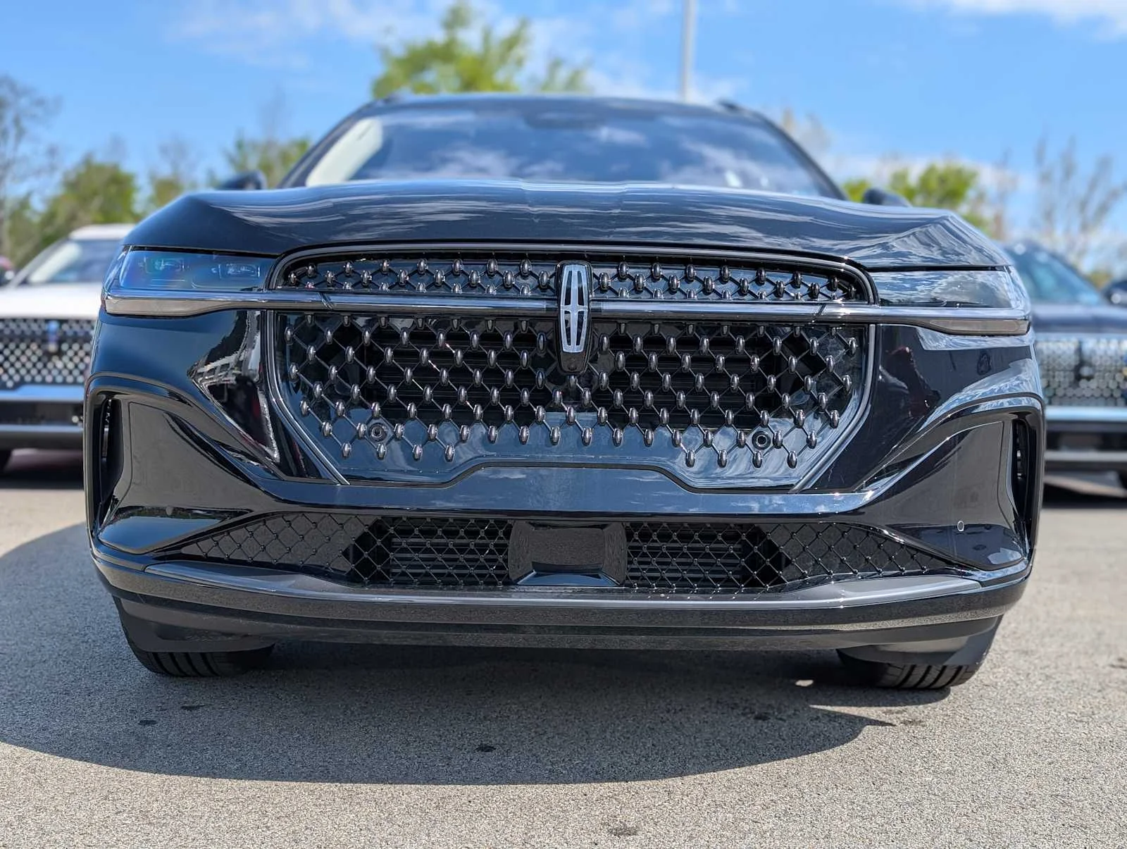 New 2026 Infinite Black Metallic Clearcoat Lincoln Reserve image 2