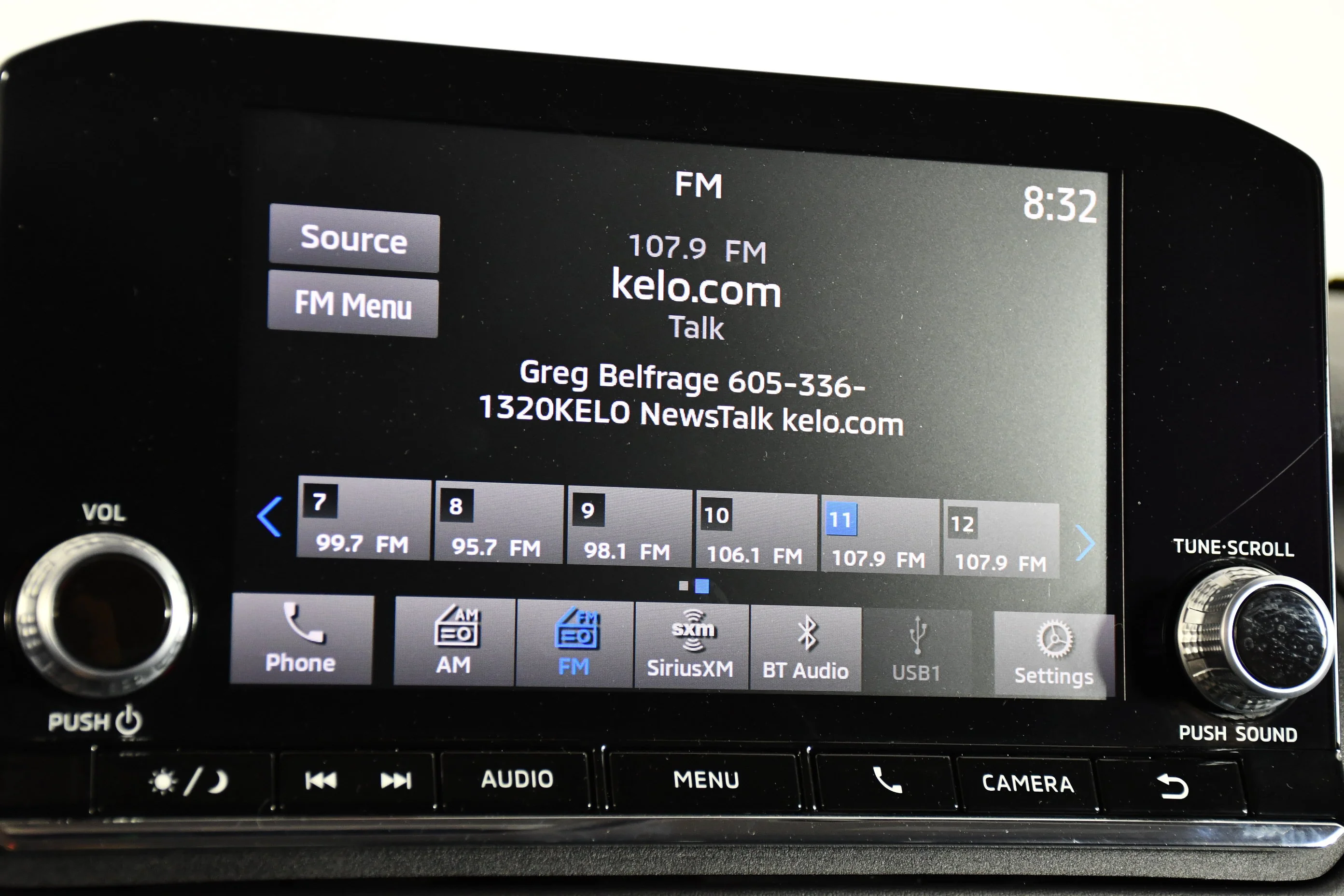 Certified Used 2025 Labrador Black Pearl Mitsubishi ES image 26