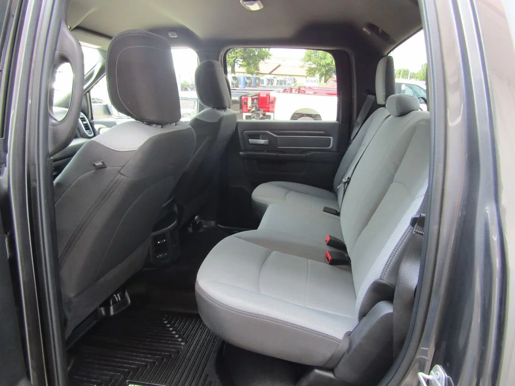 Used 2022 Granite Crystal Clearcoat Metallic Ram Big Horn image 27