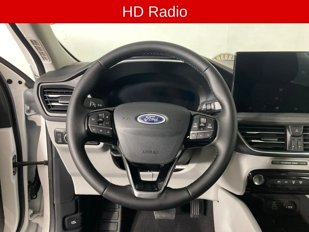 New 2026 Star White Metallic Tri-coat Ford Plug-in Hybrid image 9