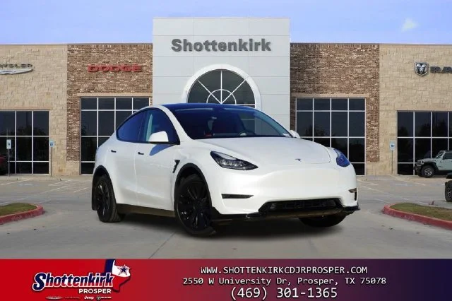 2023 Tesla Model Y Long Range
