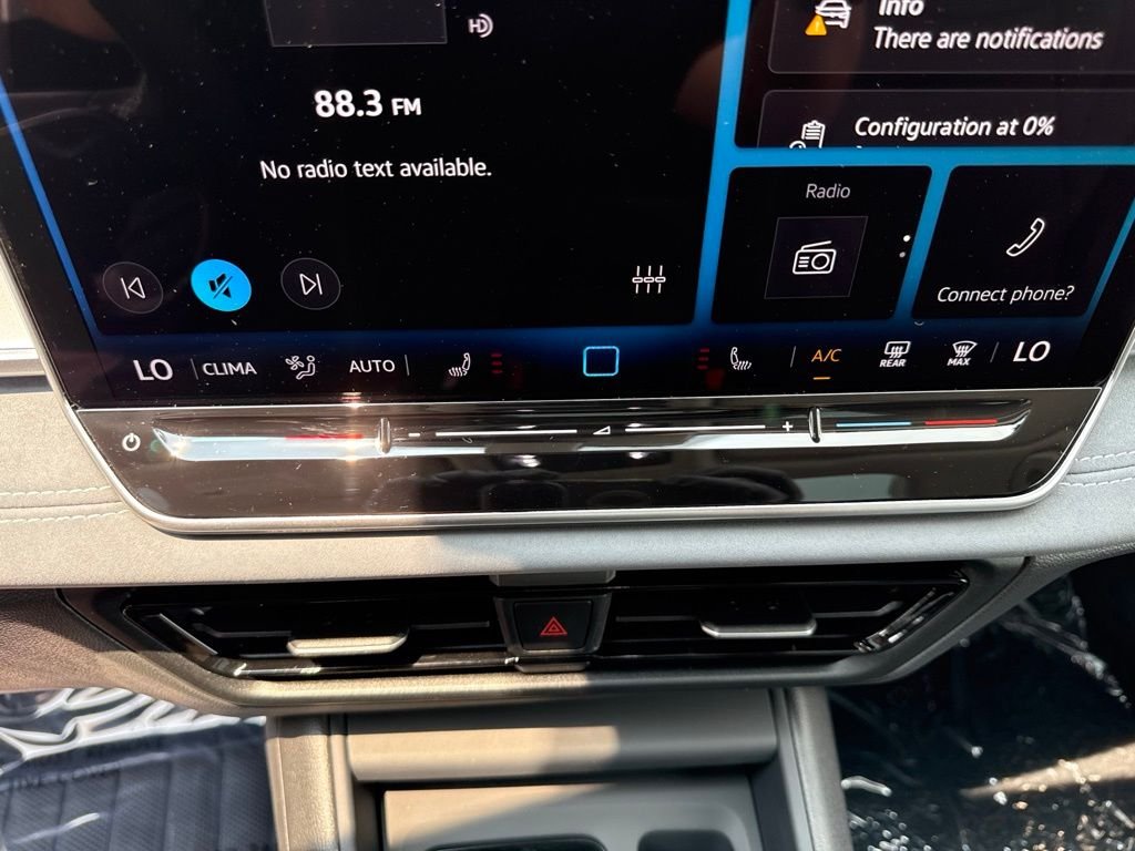 New 2026 Deep Black Pearl Volkswagen 2.0T SE image 18