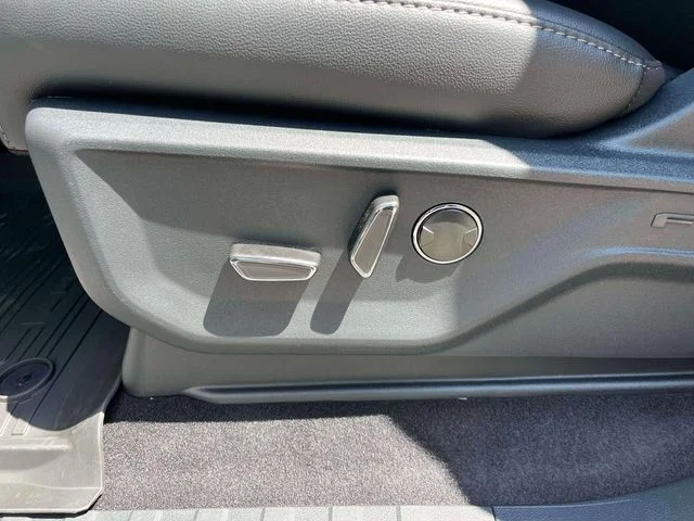 New 2026 White Ford Lariat image 22
