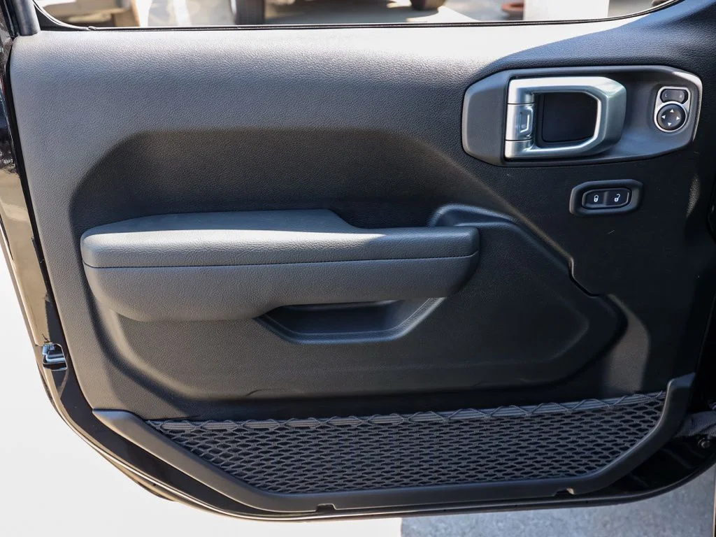 New 2026 Black Clearcoat Jeep Sport S image 22