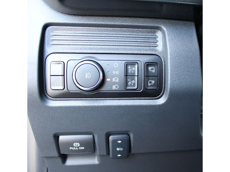 New 2026 Glacier Gray Metallic Tri-Coat Ford LARIAT image 7