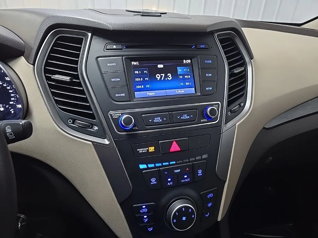 Used 2017 Platinum Graphite Hyundai 2.4 Base image 24