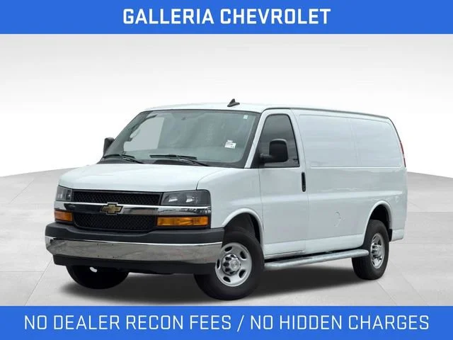 2024 Chevrolet Express 2500 Work Van HD's photo