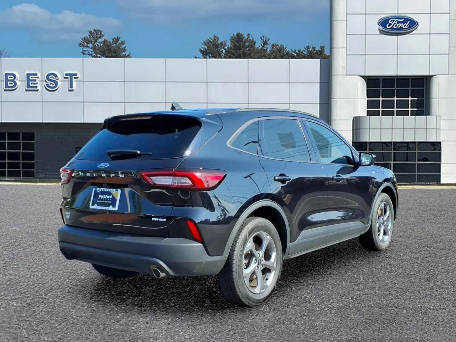 Used 2025 Agate Black Metallic Ford ST-Line Select image 6