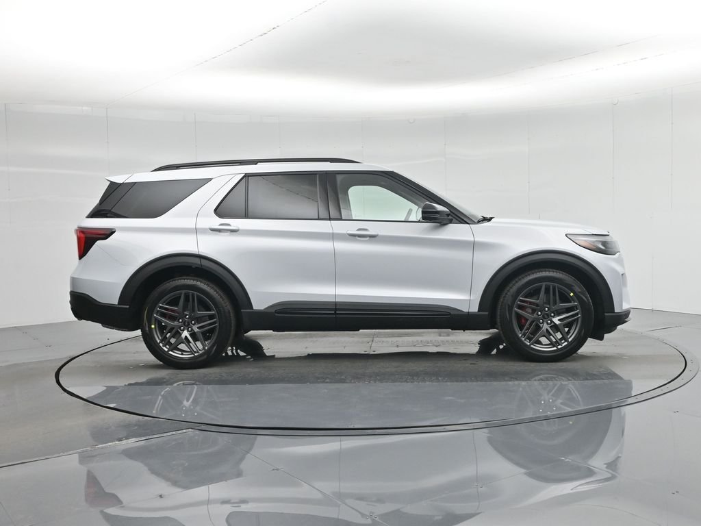 New 2026 White Ford ST image 28