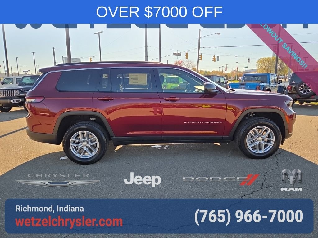 New 2025 Velvet Red Pearl-Coat Exterior Paint Jeep Laredo image 11