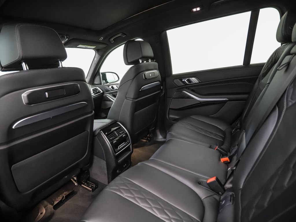 Used 2026 Black Sapphire Metallic BMW M60i image 21
