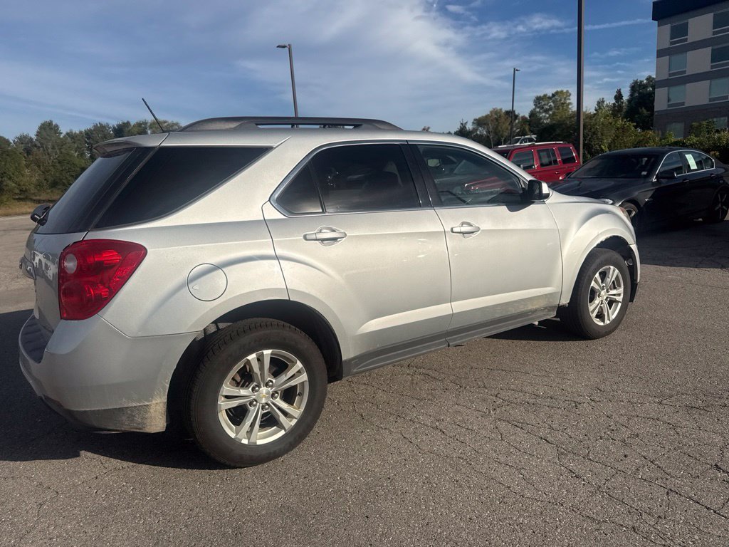 Used 2015 Silver Ice Metallic Chevrolet LT image 14