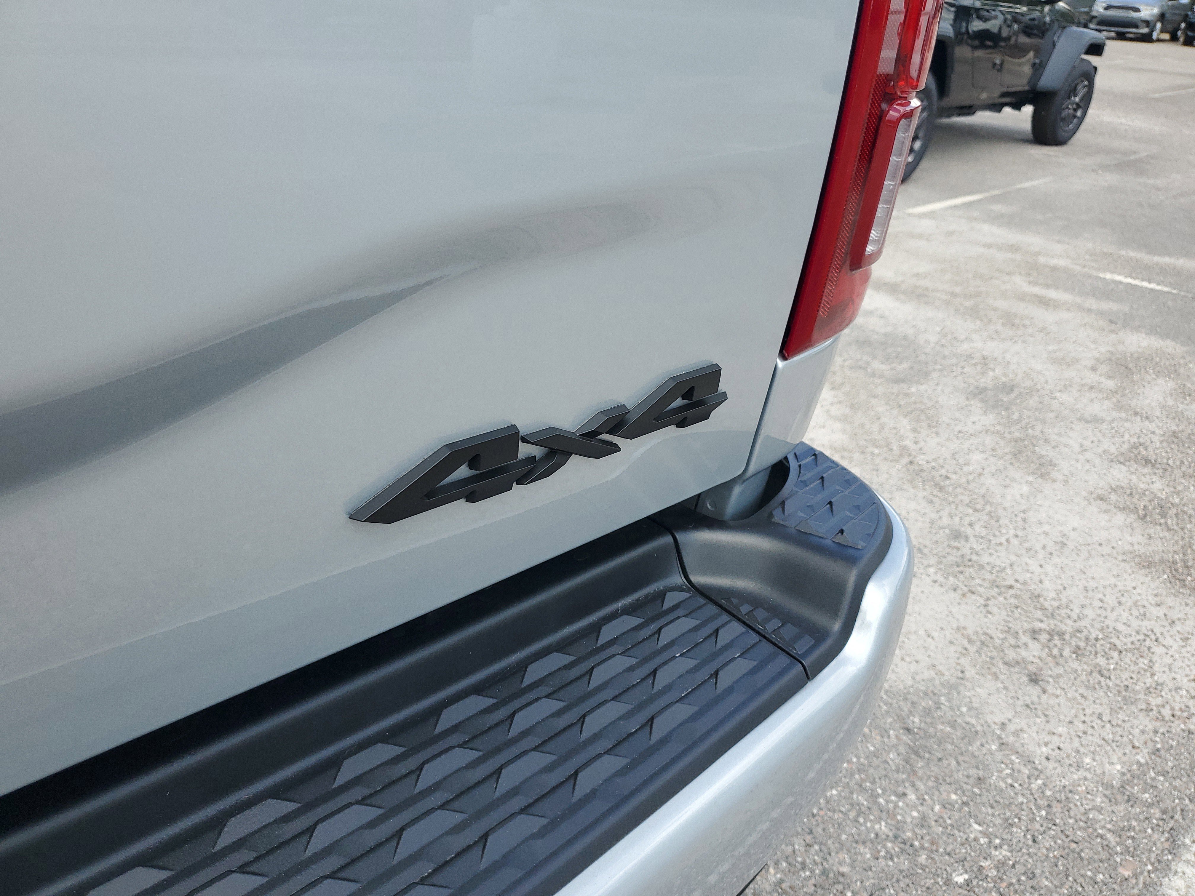 2026 RAM 2500 Laramie - Photo 6