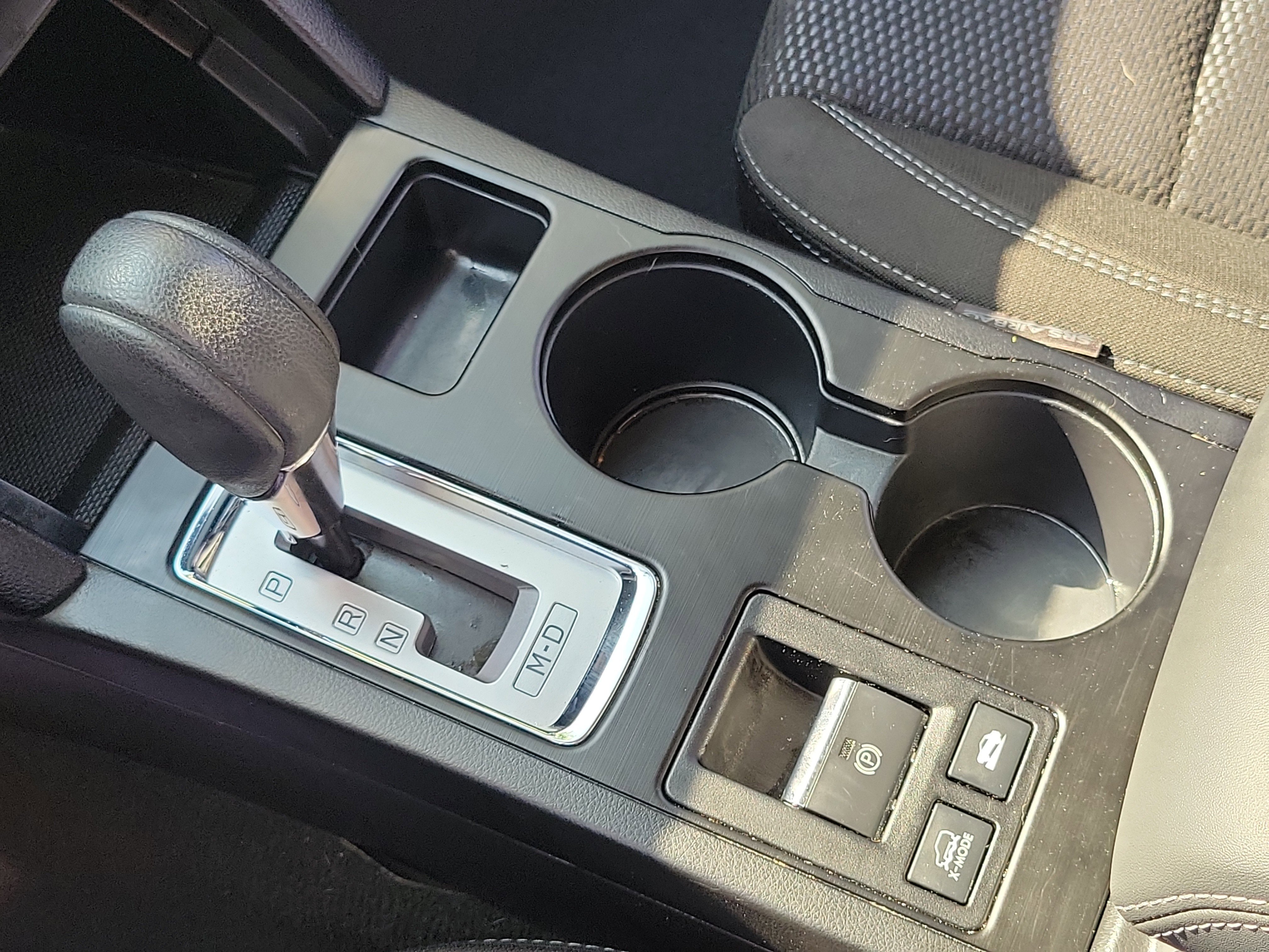 Used 2018 Ice Silver Metallic Subaru  image 16